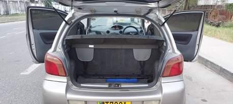 A picture of TOYOTA VITZ