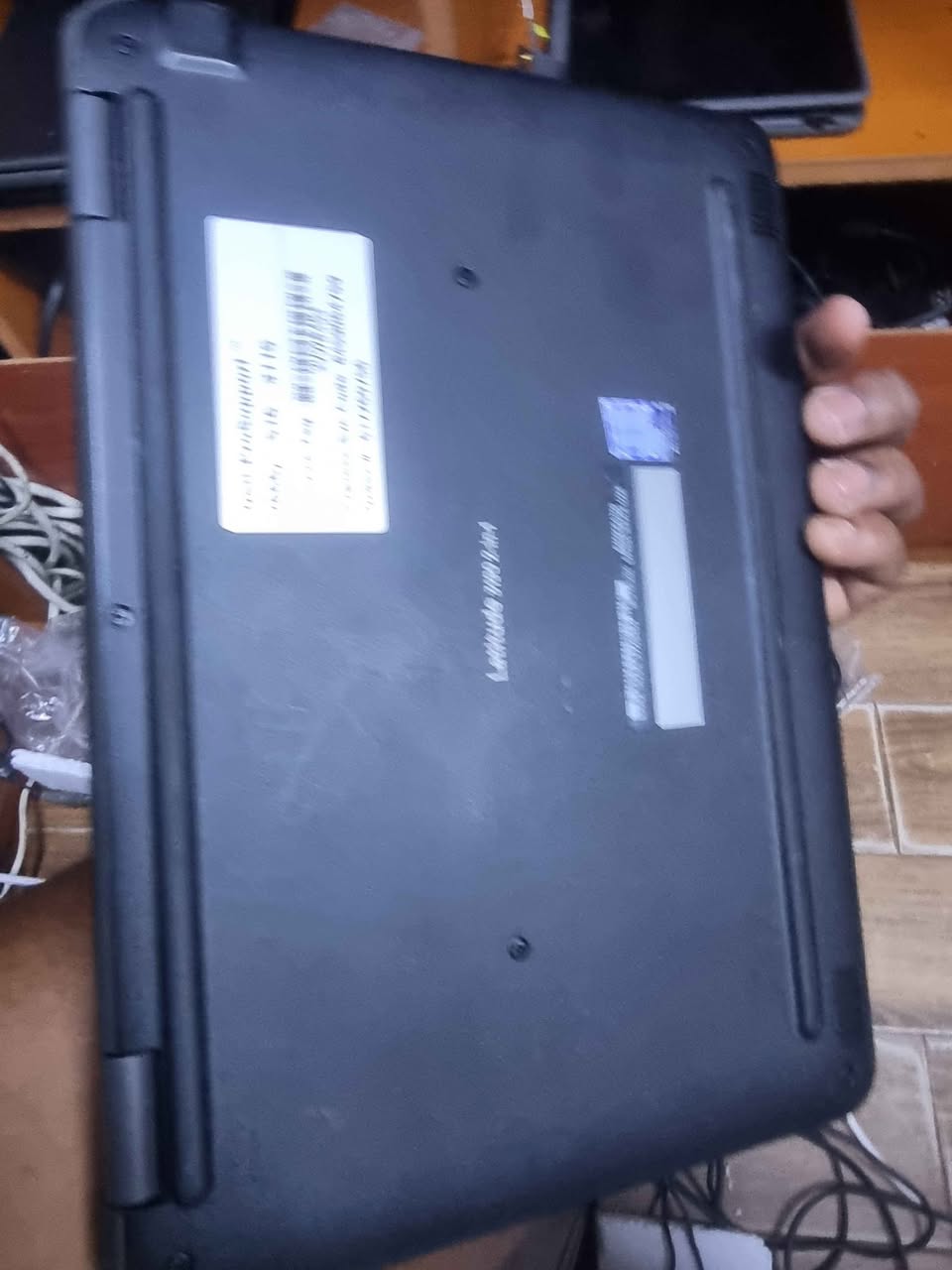 A picture of DELL LATITUDE 3189