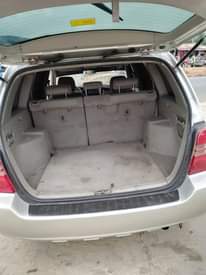 A picture of Toyota Highlander 03 model