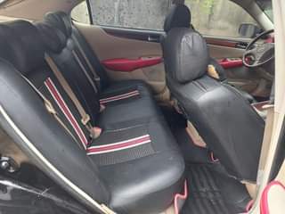 A picture of Lexus ES300
