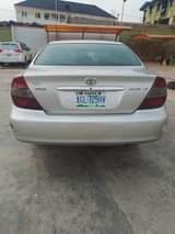 A picture of 2004 Toyota Camry LE 4plugs Engine First body First user