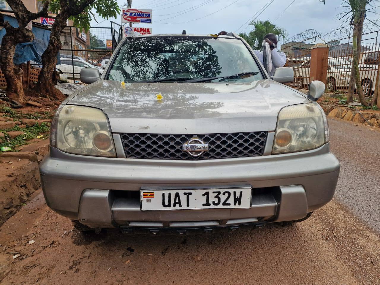 A picture of Xtrail 2003 for sale 9millions call 0755622807