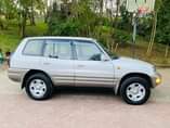 A picture of Rav 4 piga simu 0757378797