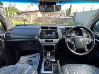 A picture of 2021 TOYOTA LANDCRUISER PRADO TX L