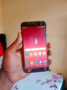 A picture of SAMSUNG GALAXY J4 Duos