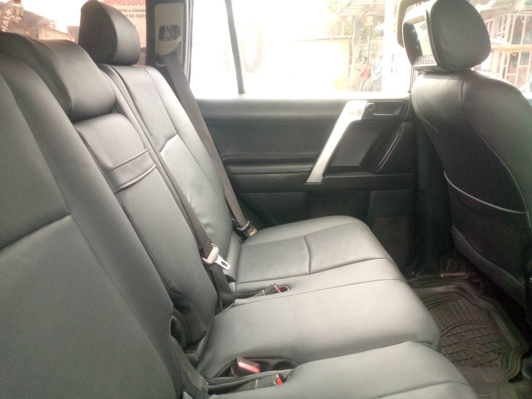 A picture of . ..vente.... Toyota Land cruiser prado TXL... anne....2016 2017