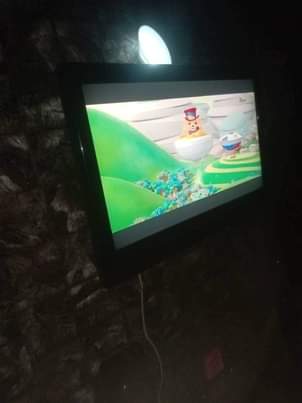 A picture of 32 inches Alba LCD