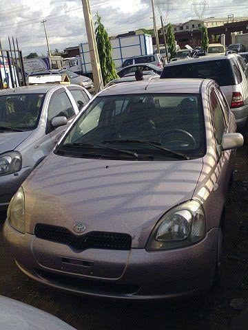 A picture of Neat Toyota Yaris 2000