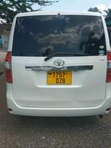 A picture of Toyota noa new