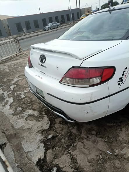 A picture of Toyota Solara 2002 model