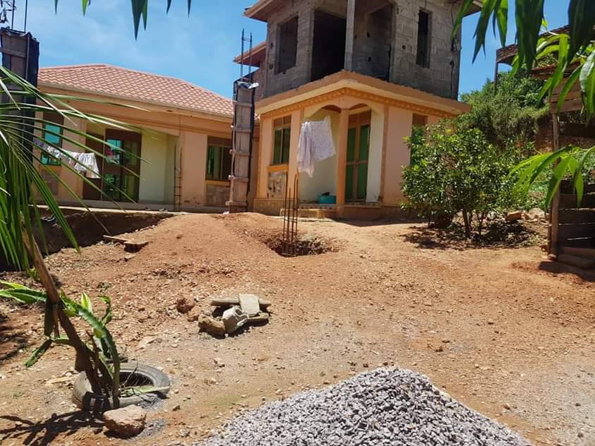 houses kitende