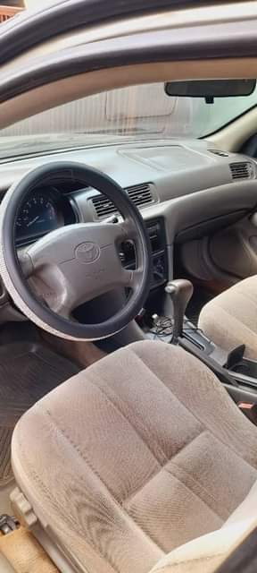 A picture of Toyota Camry 2001 Sound engine and gear AC 4 plugs