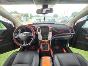 A picture of Extremely Clean Lexus Rx330 available for sale at Ilorin Kwara