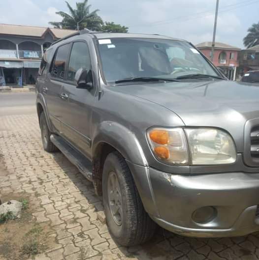 A picture of Toyota Sequoia