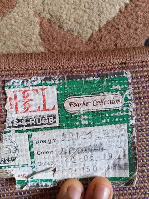 A picture of Clean Thick Center Rug size 100 150