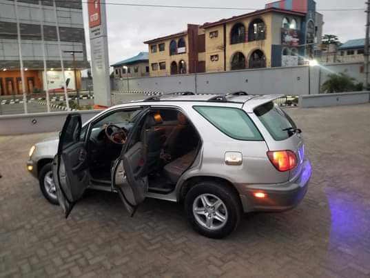 A picture of Purely first body Pangolo body 2000 model Rx300 with very
