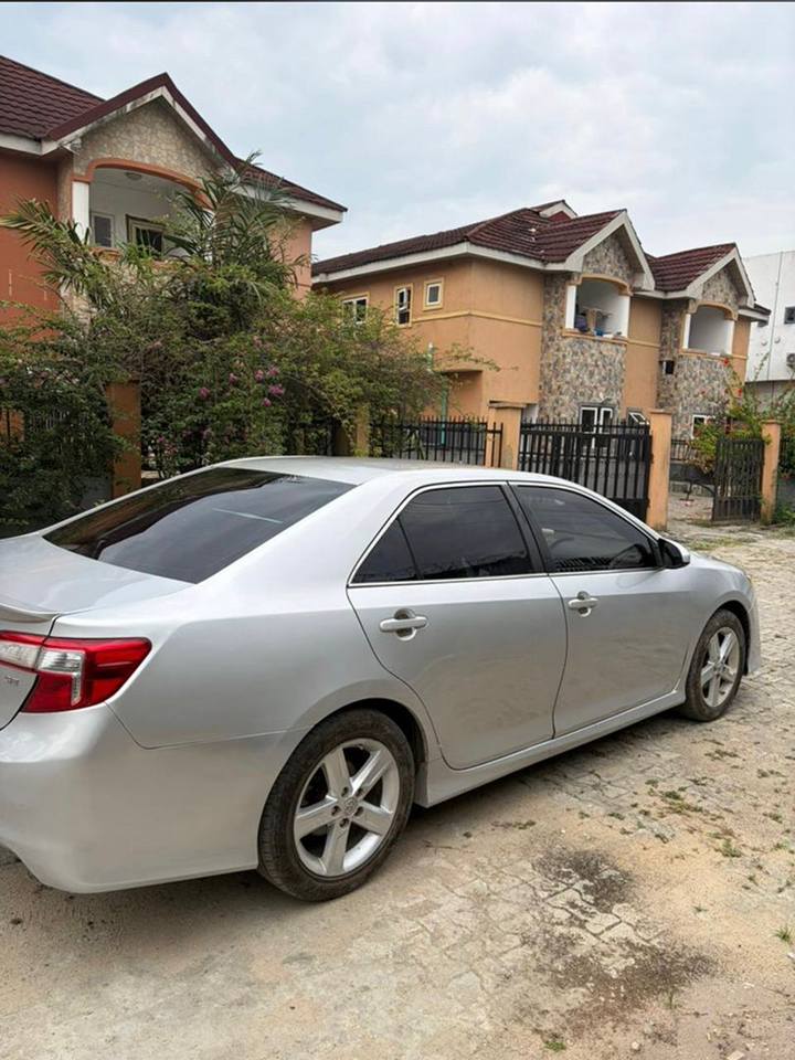 A picture of Toyota camry se direct