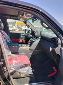 A picture of Toyota land cruiser 2023 zero km bullet proof