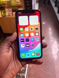 A picture of Iphone xr