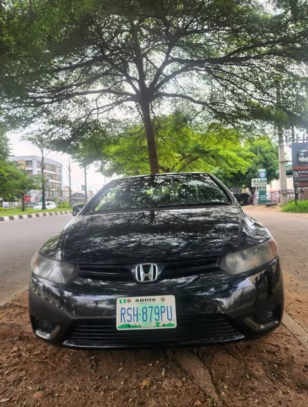 A picture of 2007 Honda civic coupe