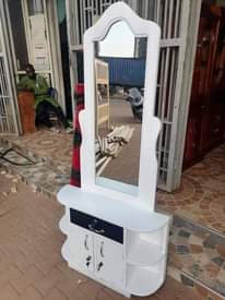 A picture of Dressing mirror