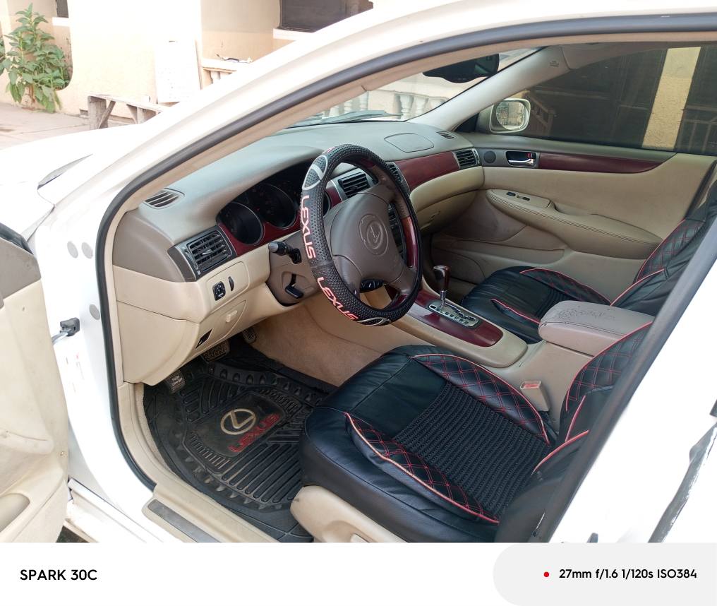A picture of Distress Sales Lexus ES300