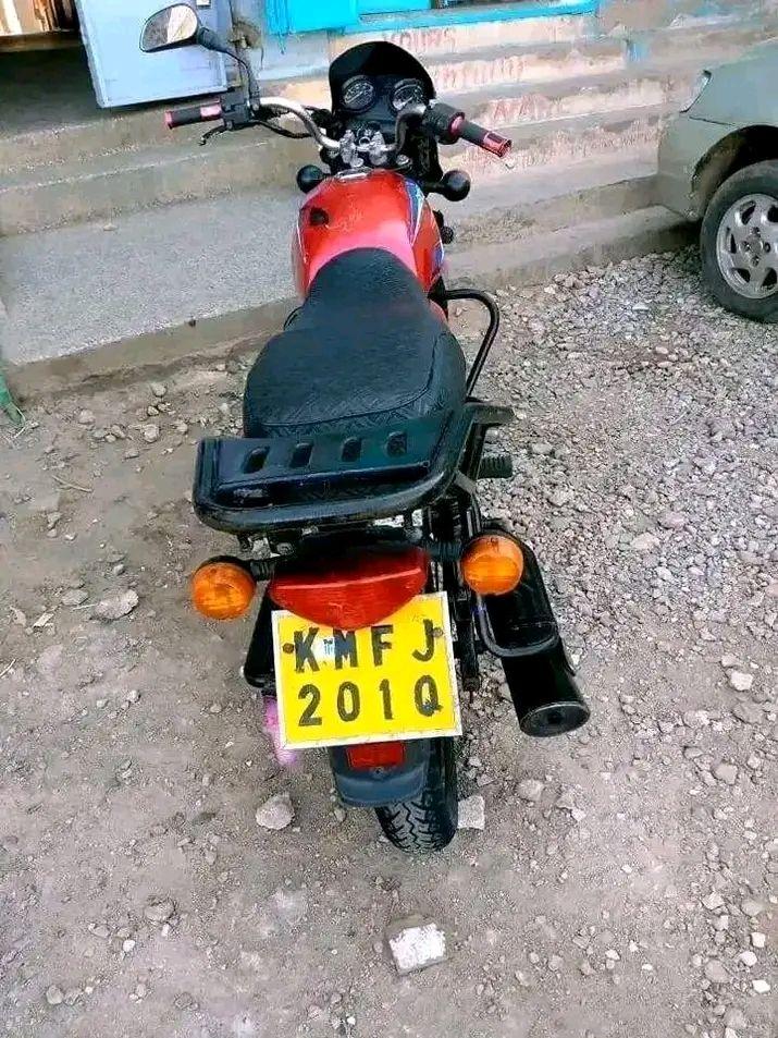 bajaj boxer