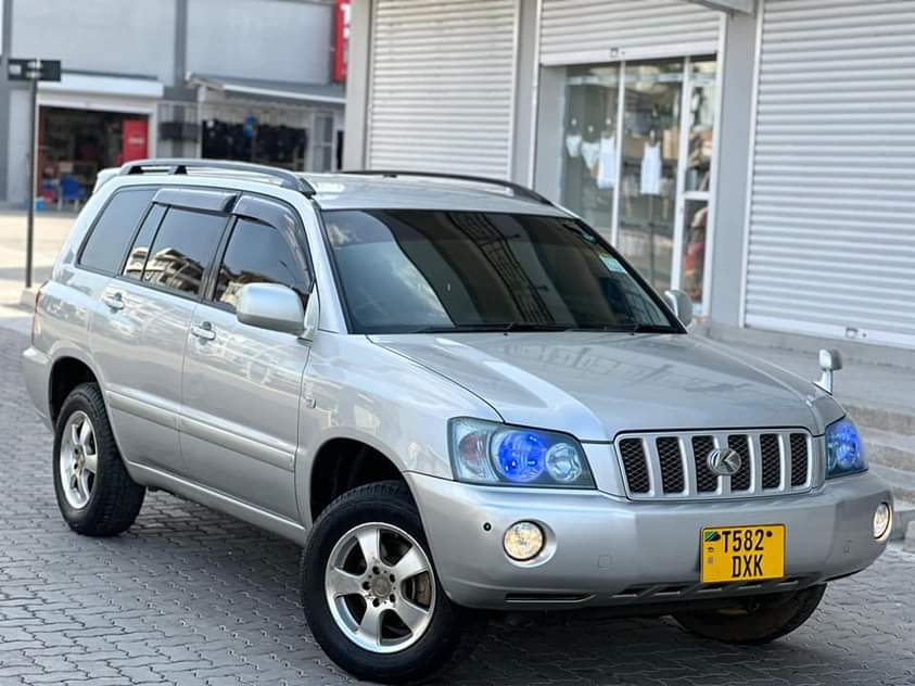 A picture of TOYOTA KLUGER DX K 