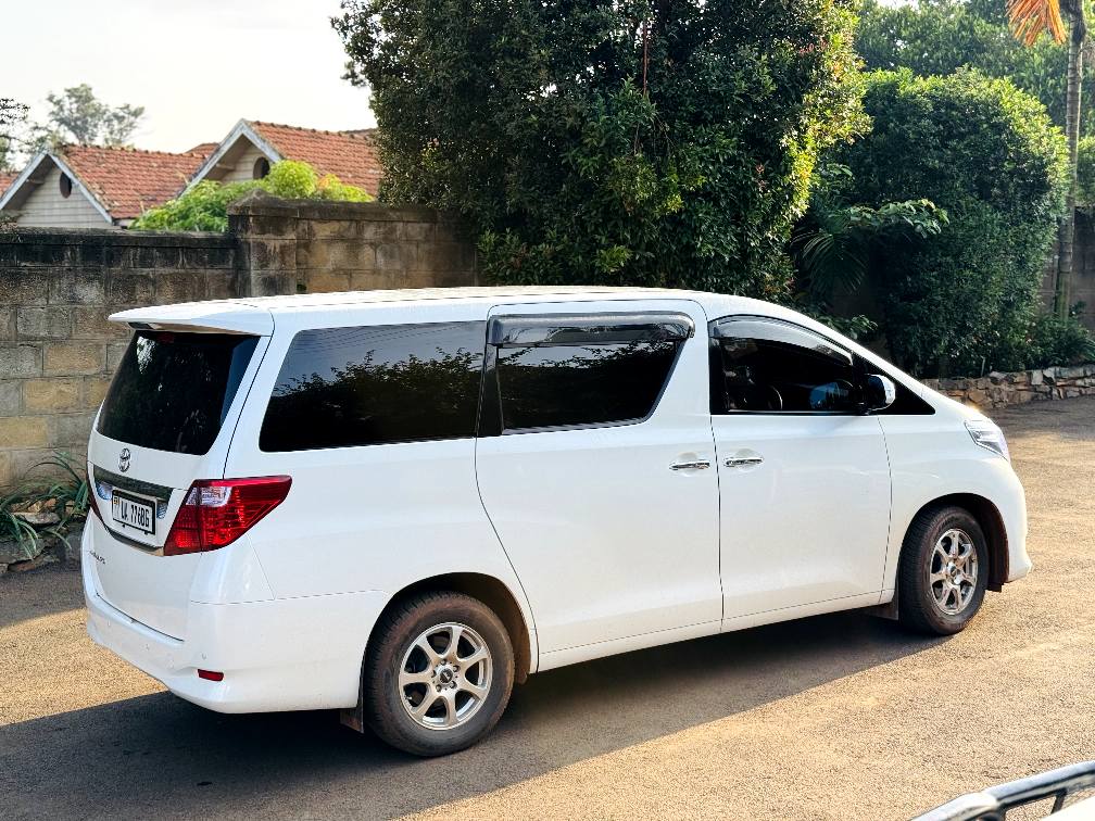 A picture of Vans for hire