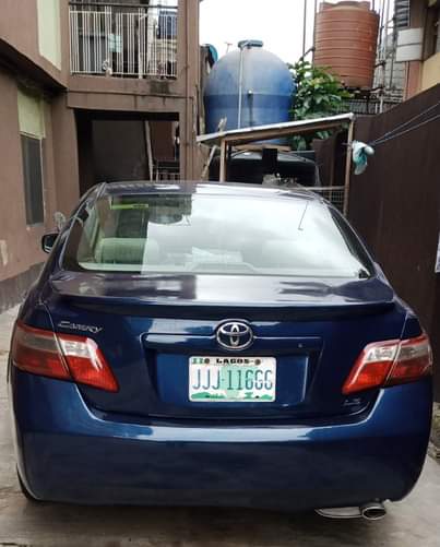 A picture of 2007 Toyota camry