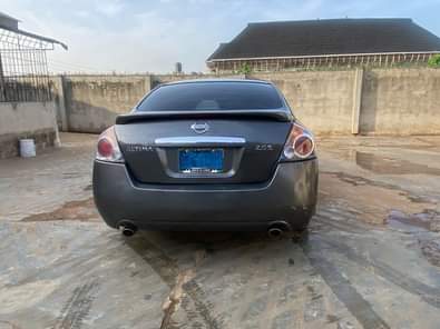 A picture of 4plugs Nissan Altima 2009 model Very clean Engine Gear Ac