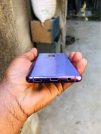 A picture of Samsung s9