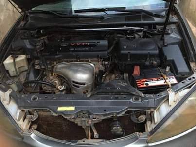 A picture of 2004 Toyota Camry