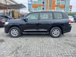 A picture of 2017 TOYOTA LANDCRUISER