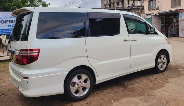 A picture of Toyota Alphard DWE