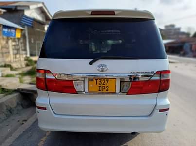 A picture of TOYOTA ALPHARD BEI MILIONI 12