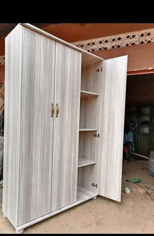 A picture of Home furntures0774774314