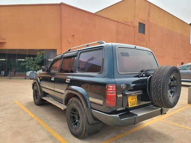 A picture of Land Cruiser VX 1HD T engine 4.2L diesel 22M Call