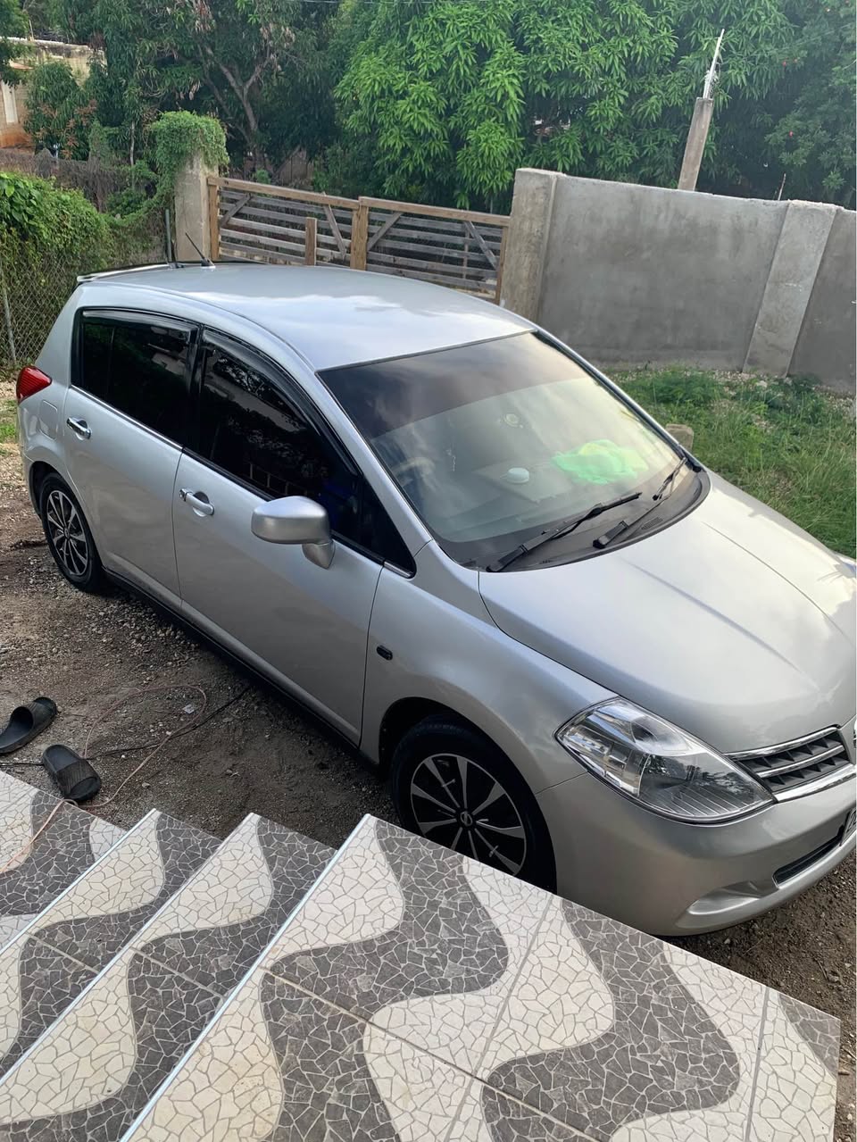 used nissan tiida