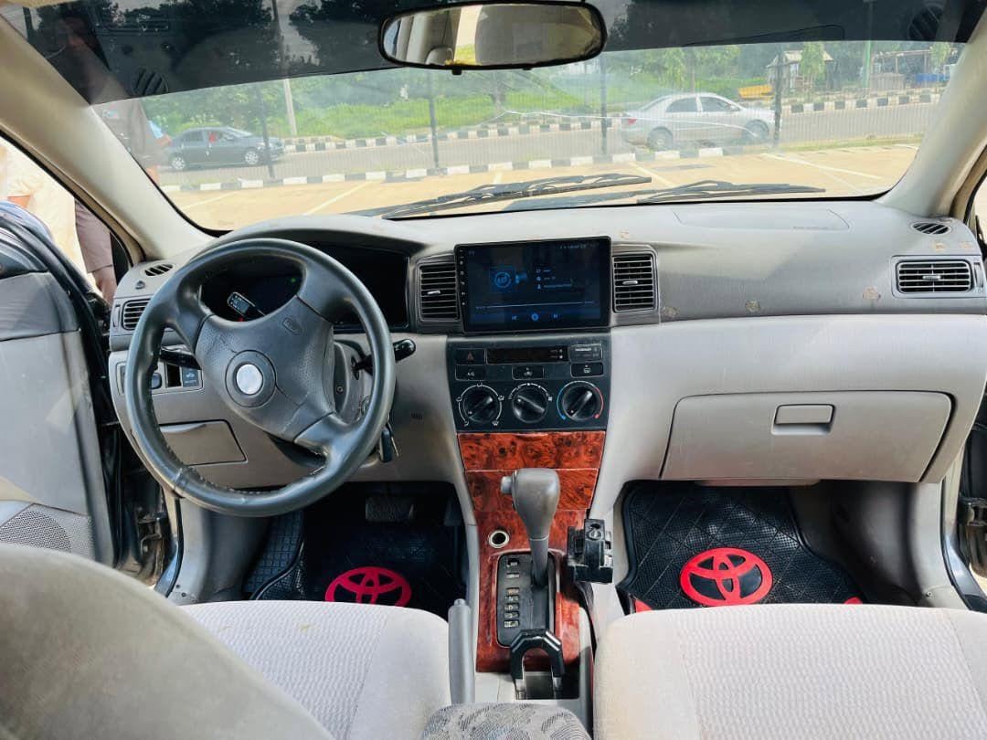 A picture of TOYOTA COROLLA LE 2006