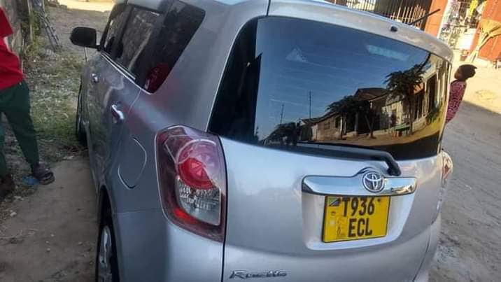 A picture of TOYOTA RACTIS