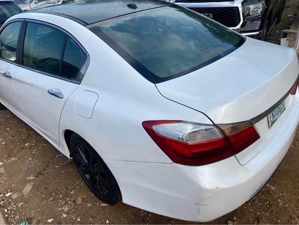 A picture of 2012 used Honda Accord