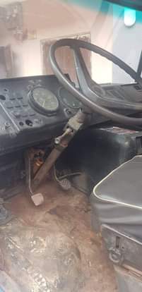 A picture of 1998 608 benz 1998