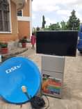 A picture of Lg tv nch 32 Dstv freege