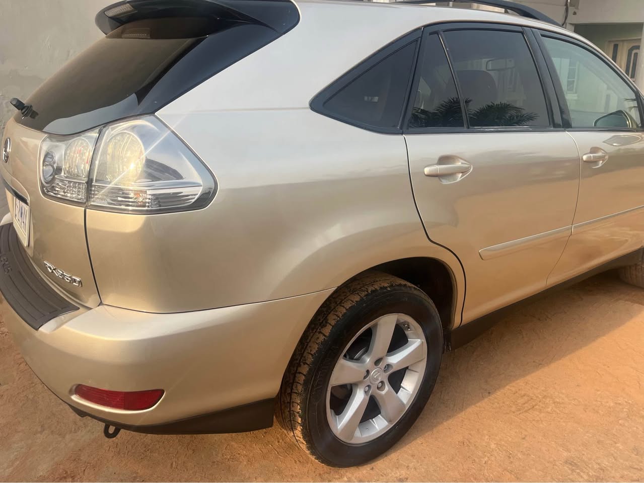 A picture of RX 350 FOREIGN USED