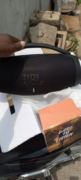 A picture of JBL Boom box 3 copy