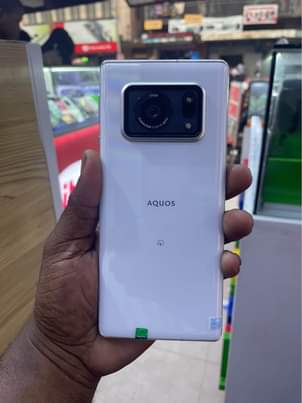 A picture of Aquans R6