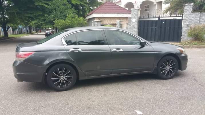 A picture of Neatly used 010 Honda Accord With sound engine everything Bless