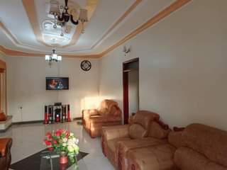 A picture of House for sale 3 Bedrooms 2 Indoor toilets Sitting Dining