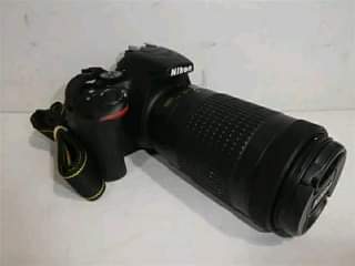 A picture of Camera nikon 3500 kamera nzuri sana kwa video na picha
